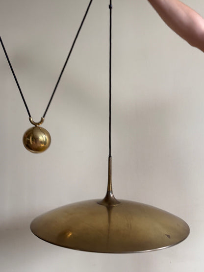 Brass counter-balance pendant lamp
