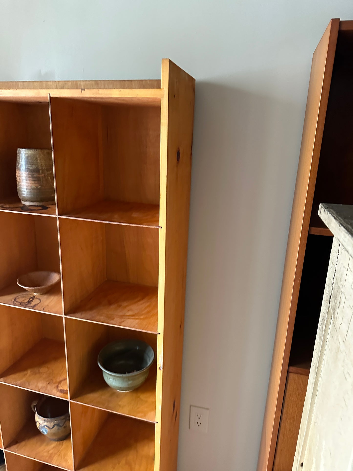 Cubby bookshelf