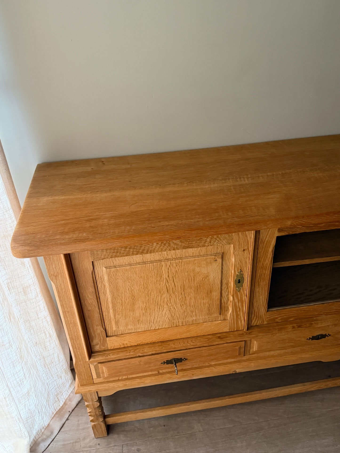 Stilmobler Danish oak sideboard