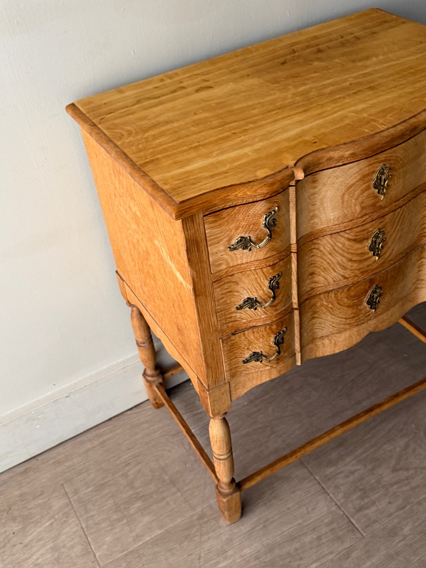 Henning Kjaernulf Danish oak chest