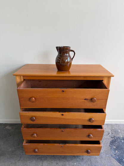 Pine dresser