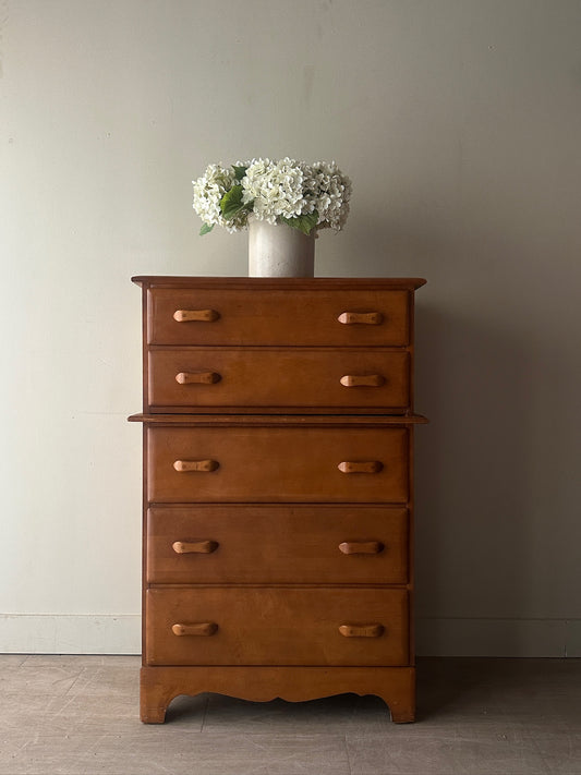 Maple dresser