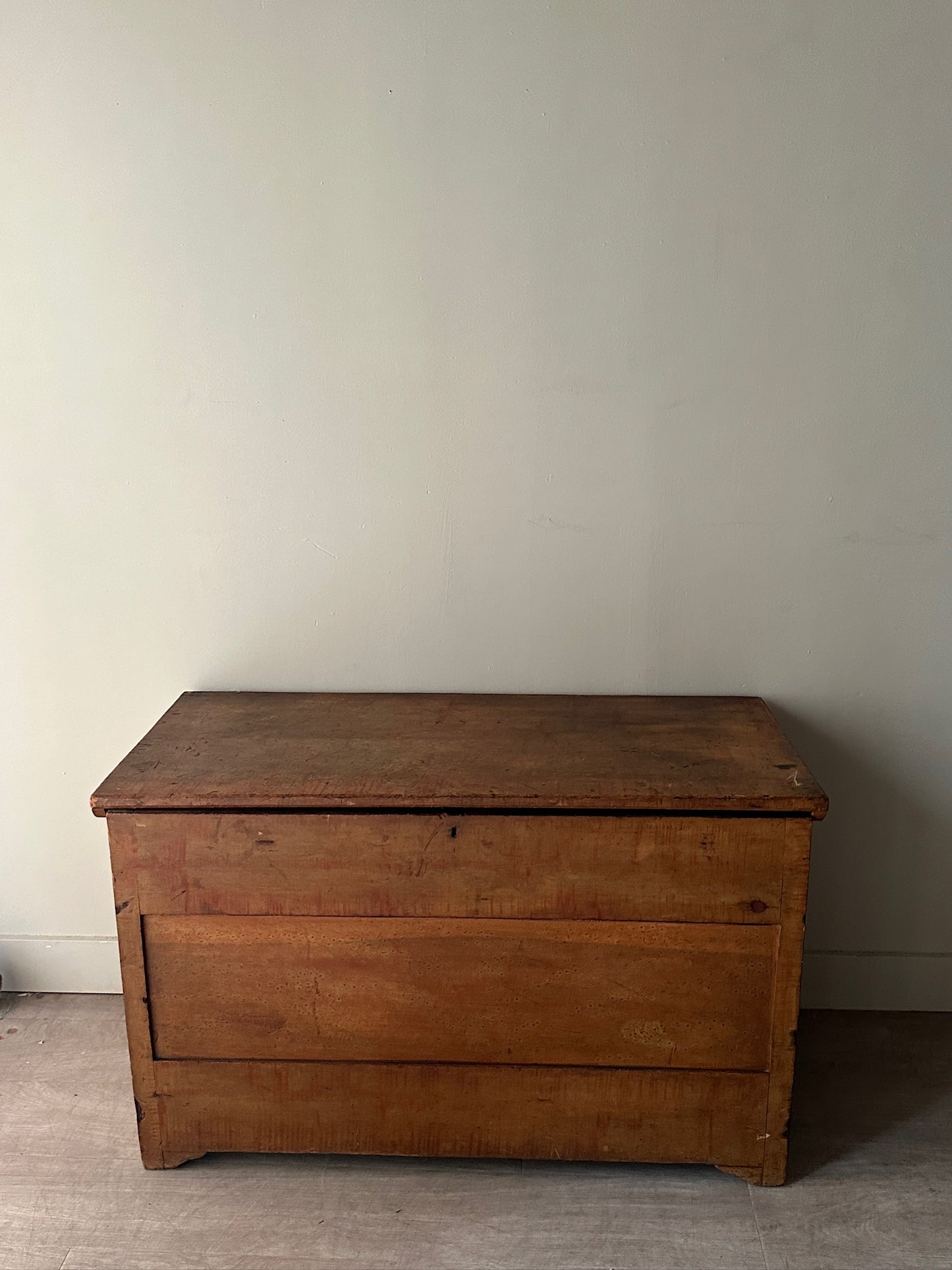 Pine chest