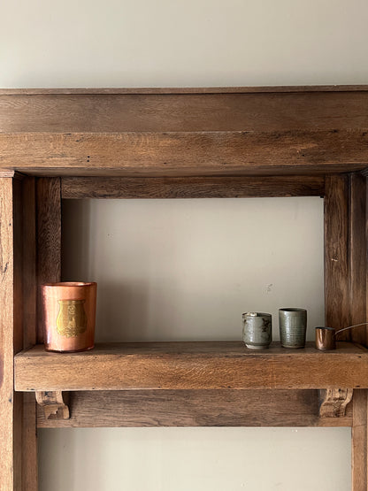 Oak mantle