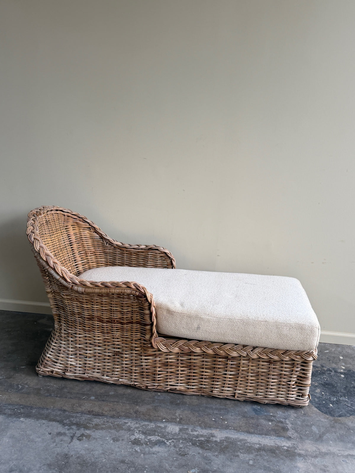 Wicker chaise lounge