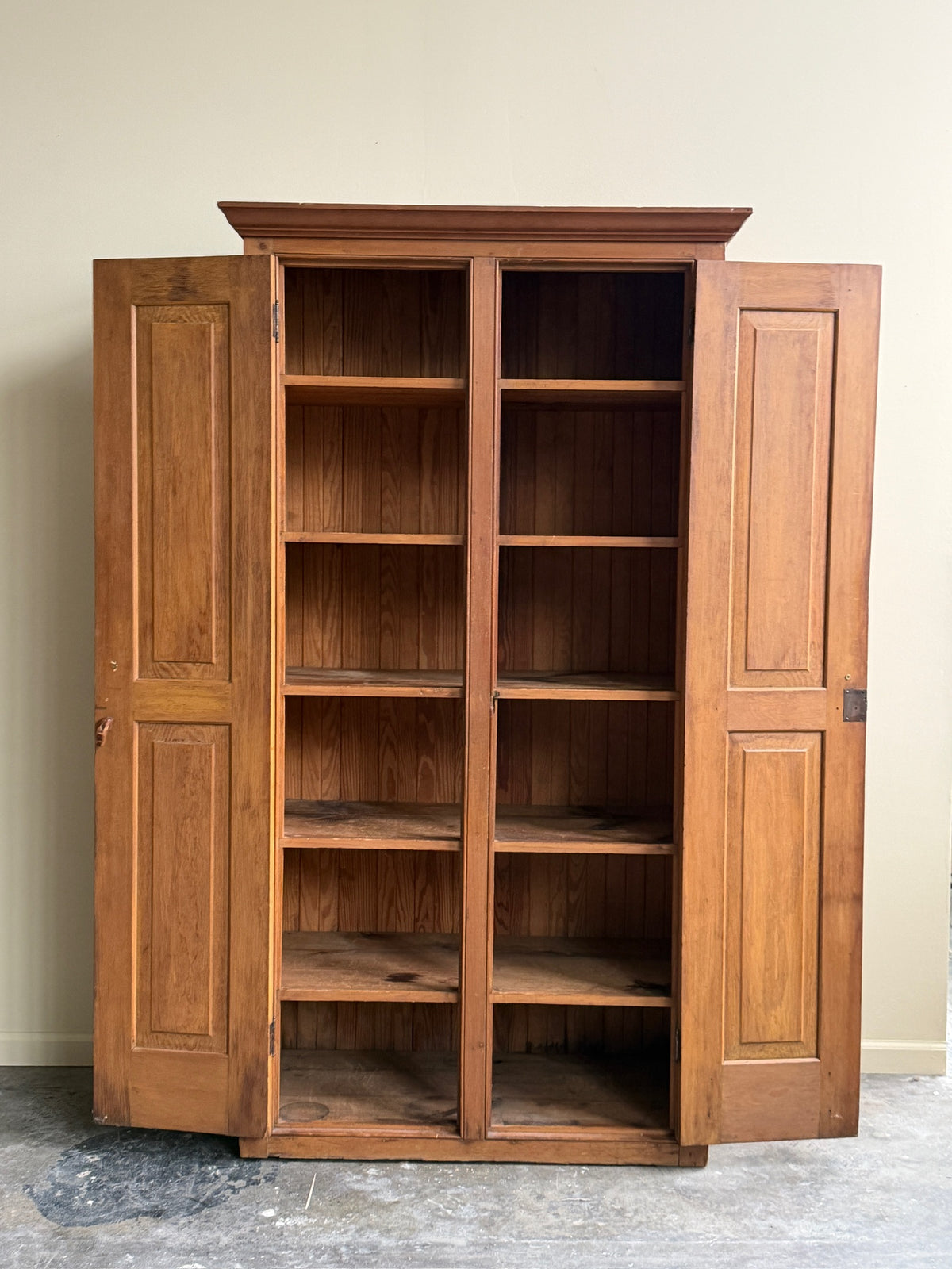 Pennsylvania Federal pine cupboard