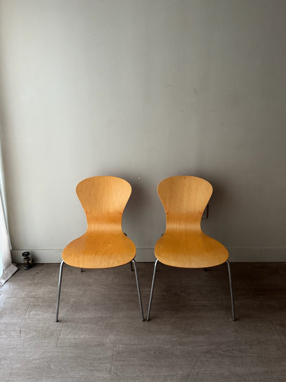 Knoll Studio Sprite Chairs by Ross Lovegrove. Sold in pairs.