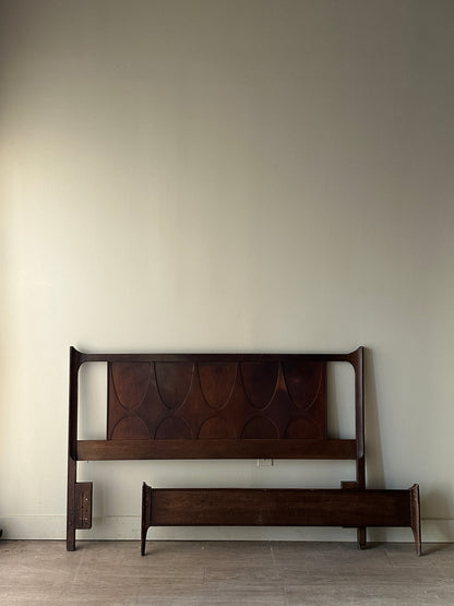 Kent Coffey headboard and footboard. Full.
