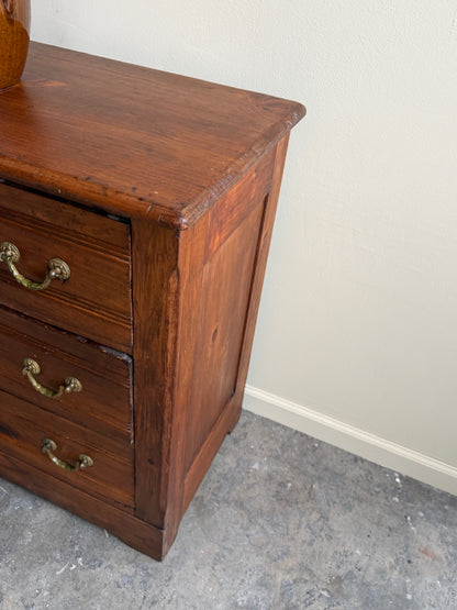 Pine 3 drawer dresser