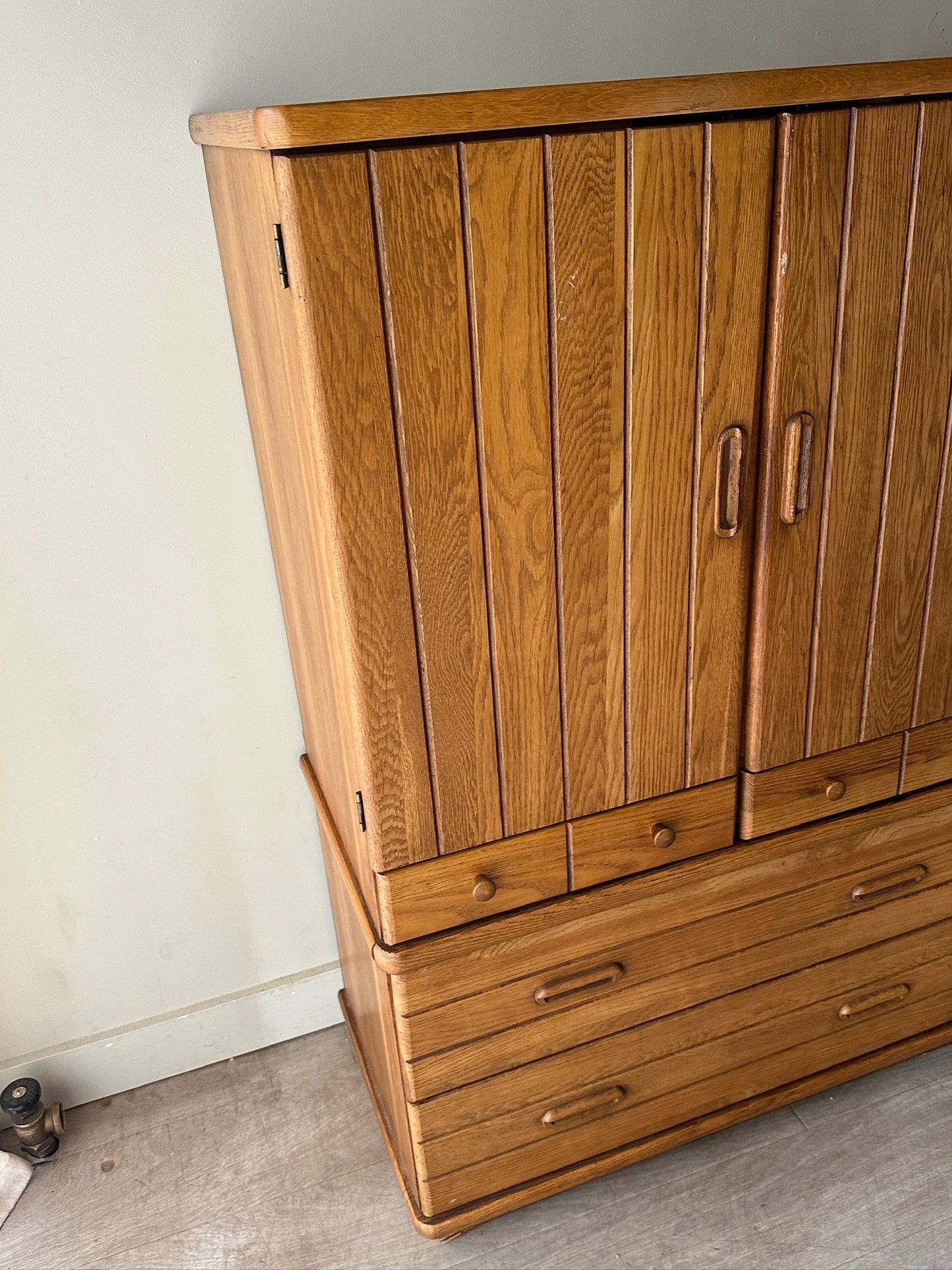 Broyhill oak linen press