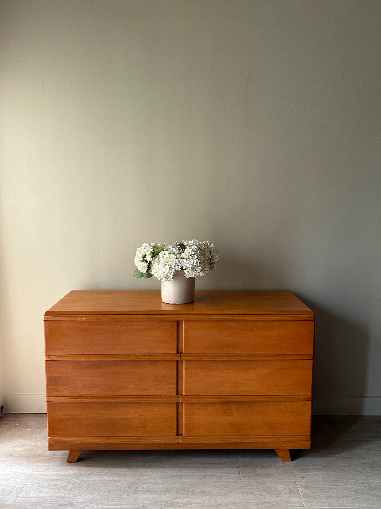 Maple 6 drawer dresser