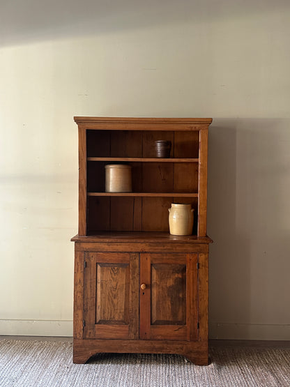 Pine hutch