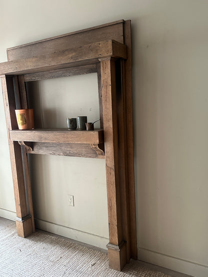 Oak mantle