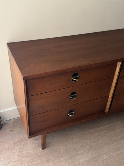 Bassett walnut 9 drawer dresser
