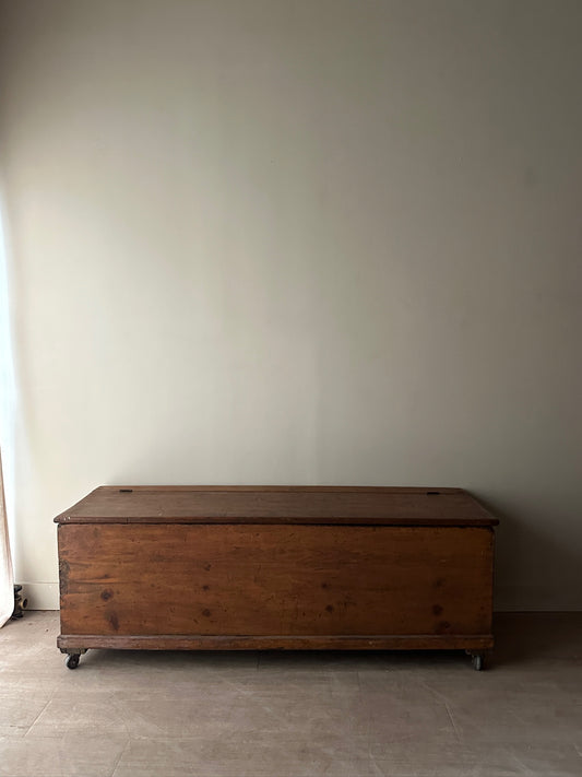 Pennsylvania Sheraton Pine Chest