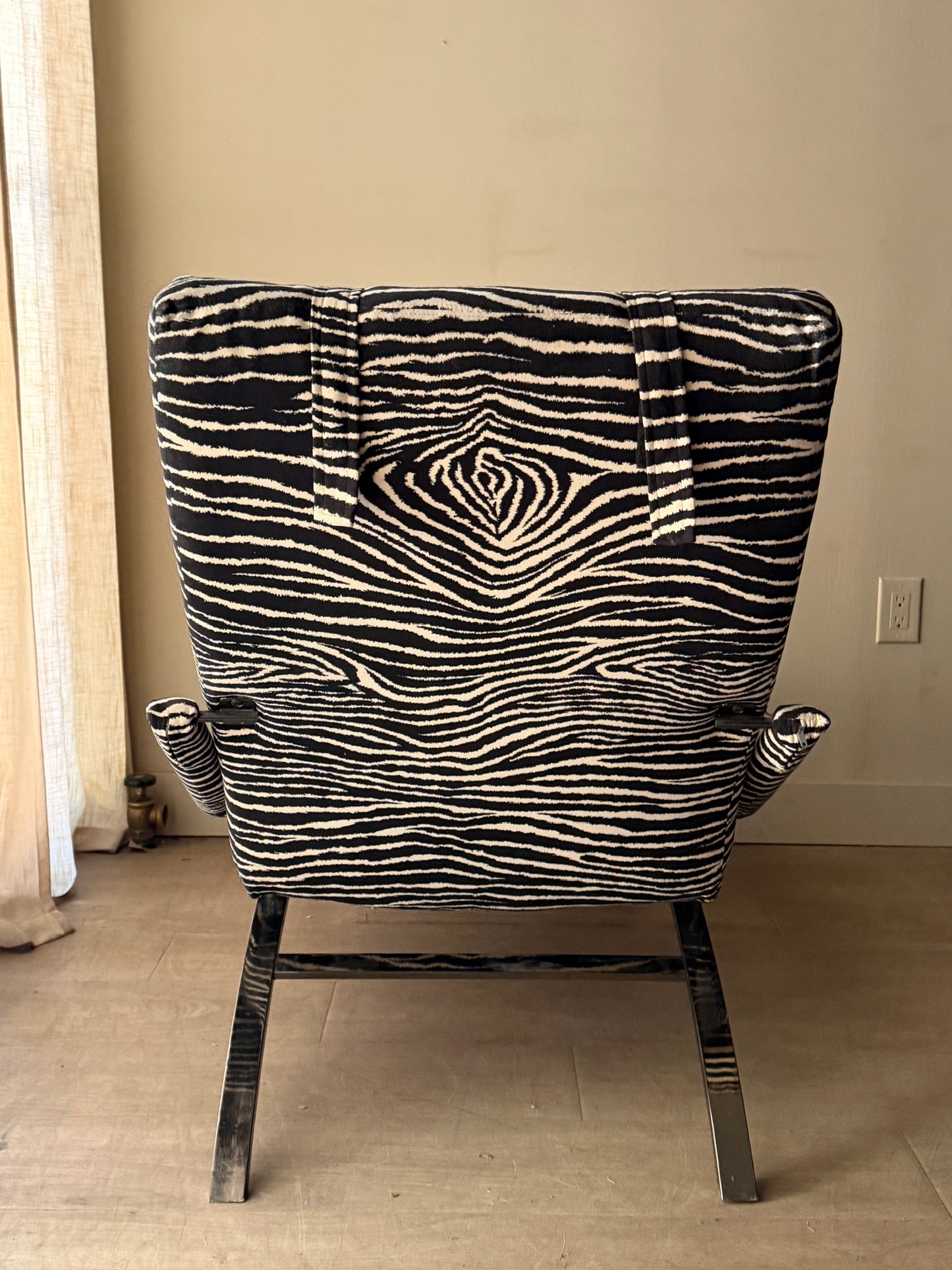 Design Institute of America zebra chaise lounge