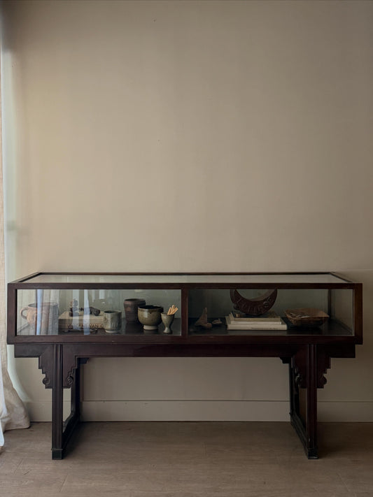 Deco glass display case