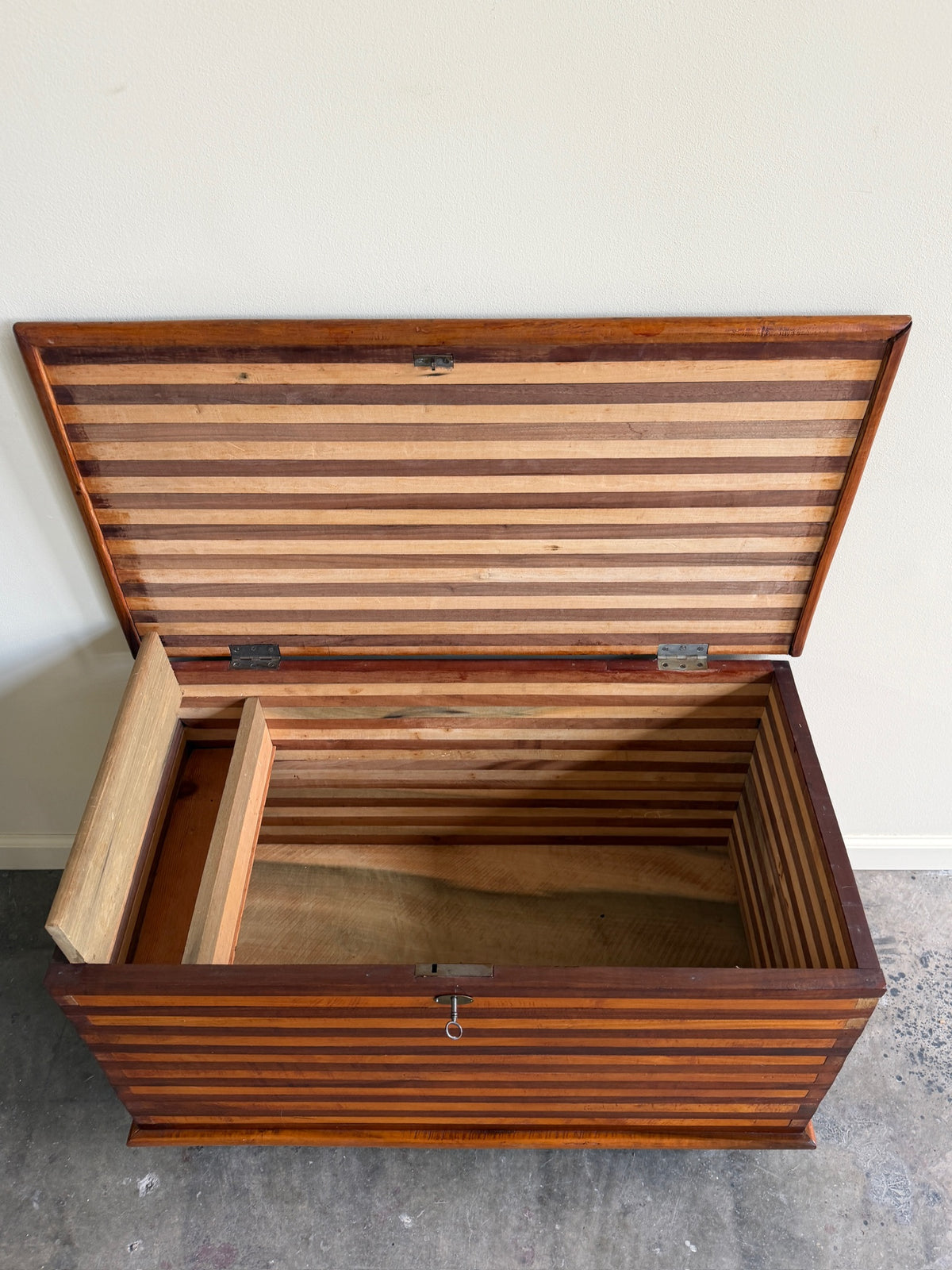 Pennsylvania Sheraton striped mixed wood chest