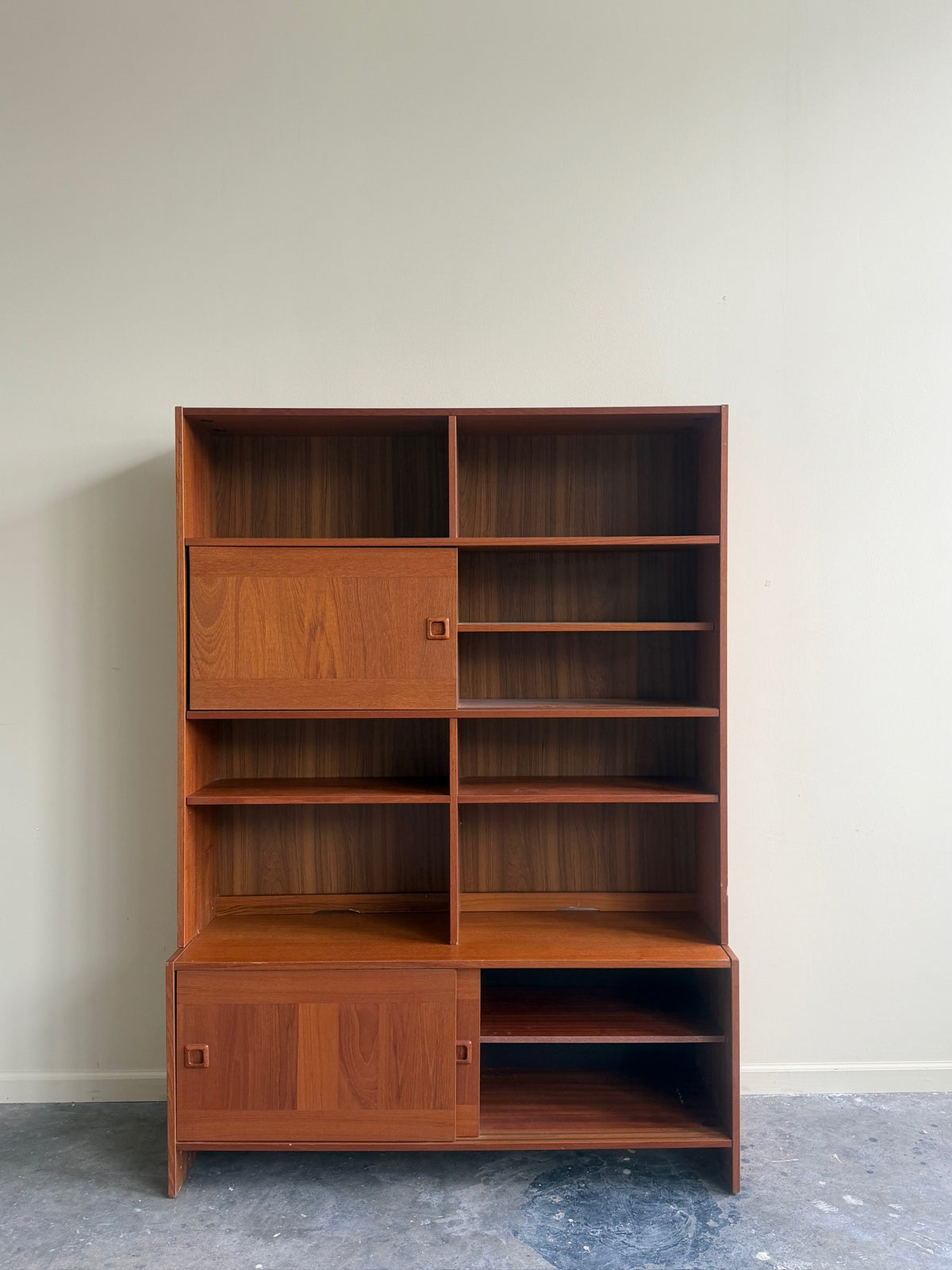 Domino Mobler Danish teak two piece hutch