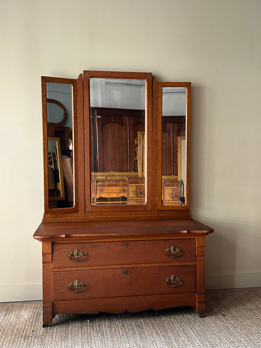 Oak Vanity with tri-fold mirror