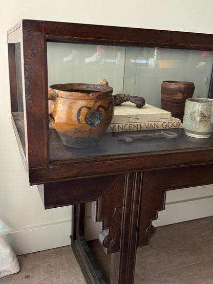 Deco glass display case