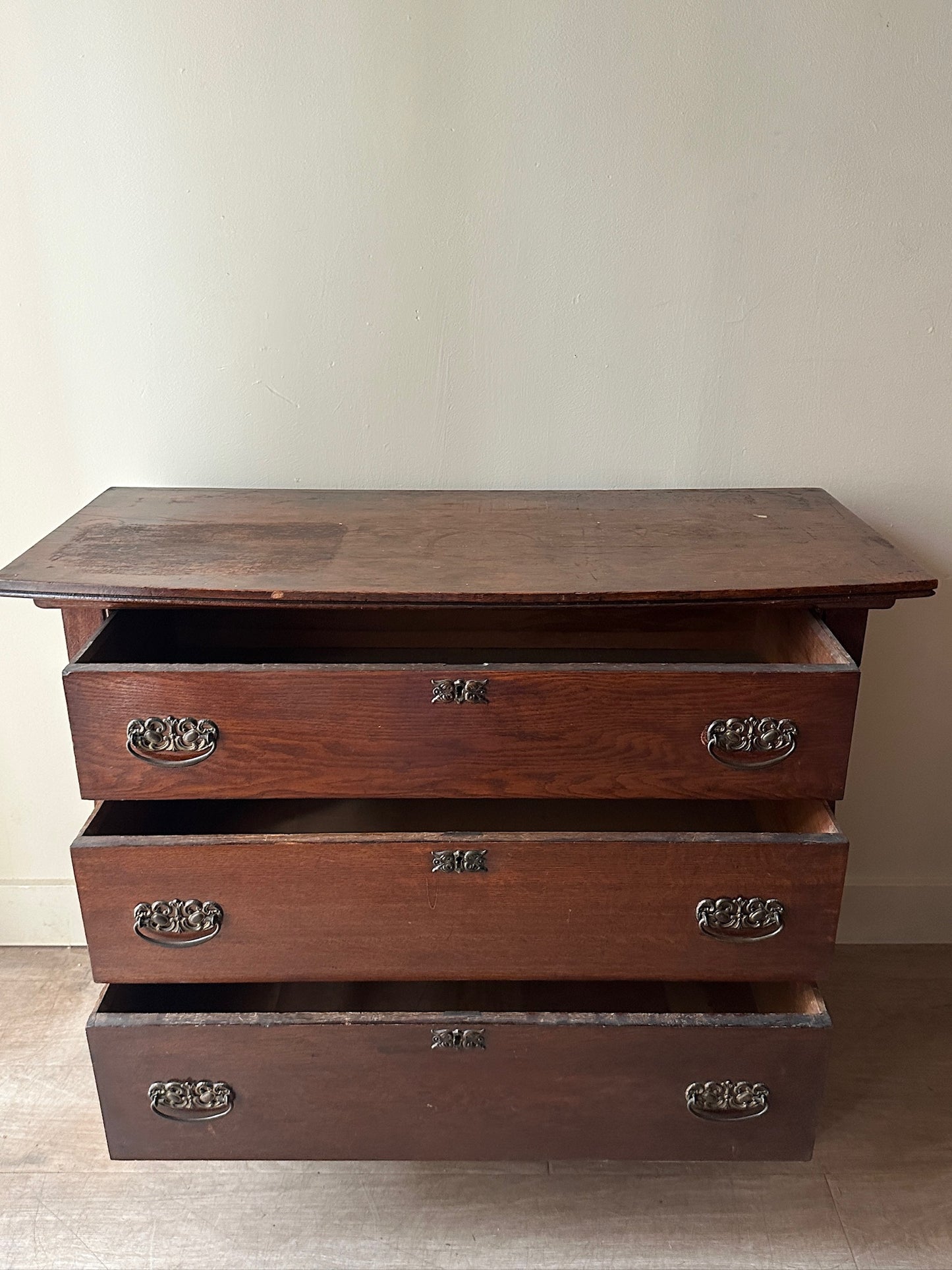 Oak 3 drawer dresser