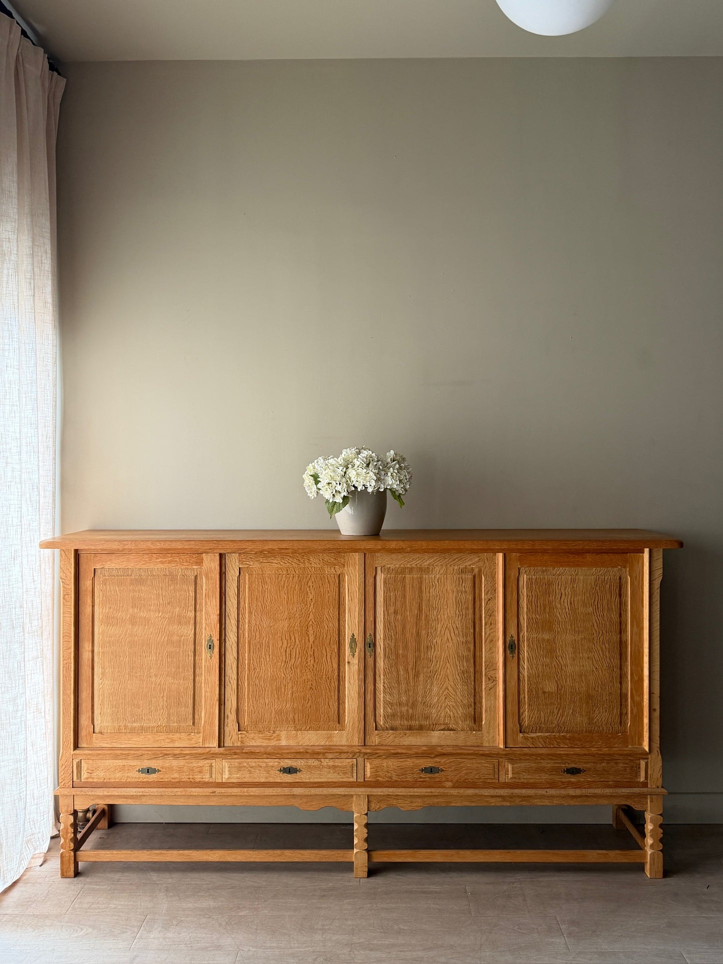 Stilmobler Danish oak sideboard