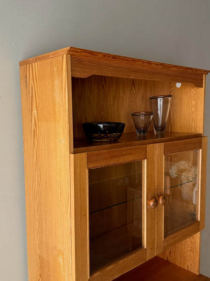 Scandinavian pine two piece hutch
