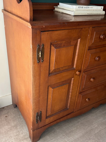 Maple stepback hutch