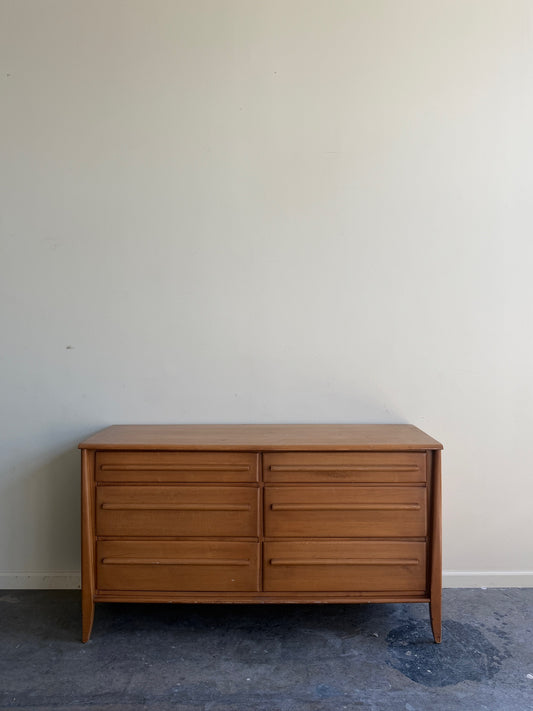 Maple 6 drawer dresser