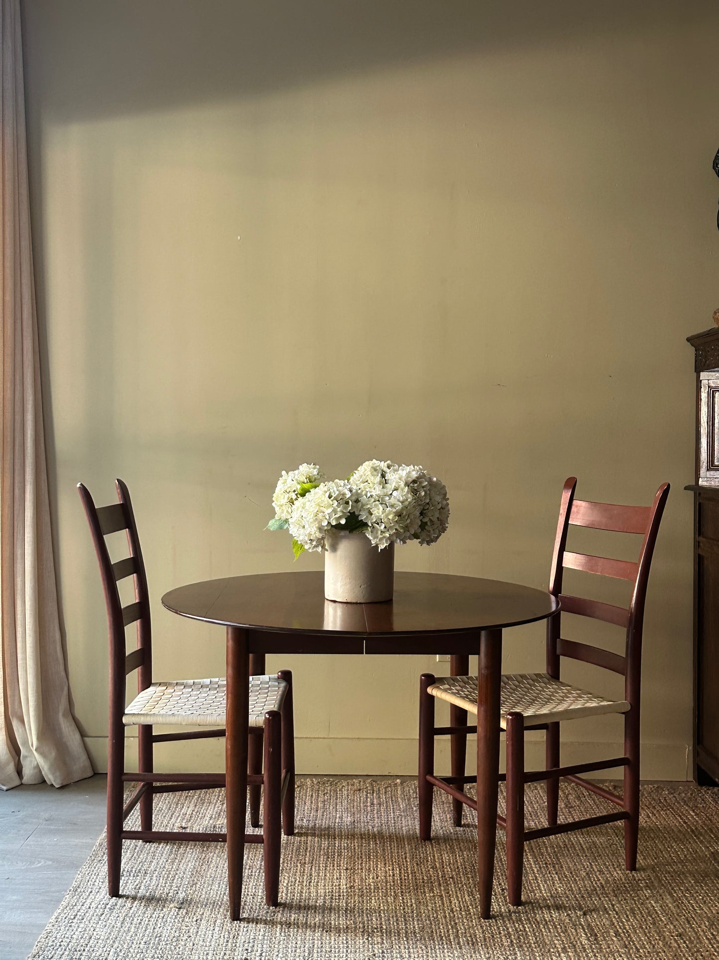 Pine round table