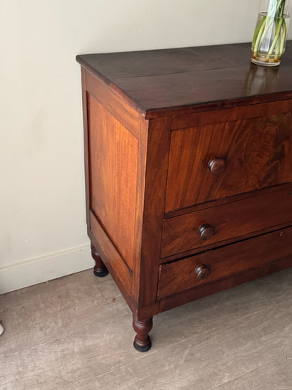Empire mahogany 3 drawer dresser