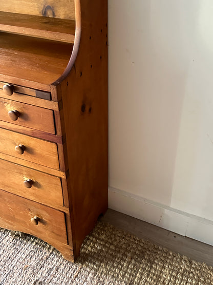 Small pine dresser