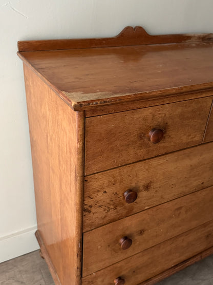 Maple dresser