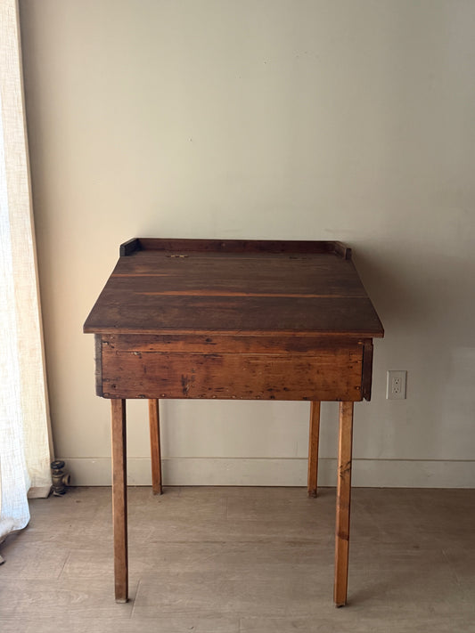 Pine merchant’s desk