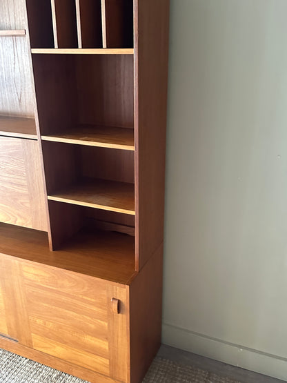 Teak two piece hutch