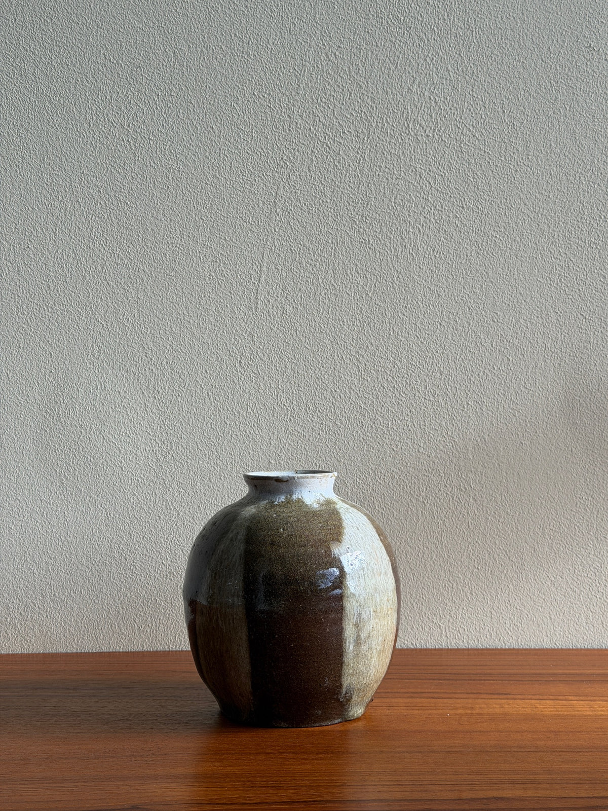 Southern stoneware vase