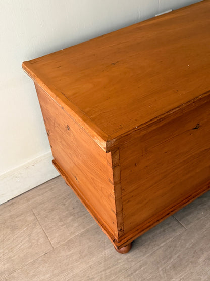 Small Pennsylvania Sheraton pine chest