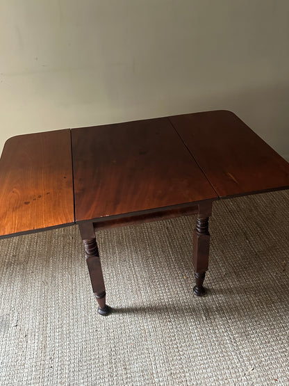 Pine drop leaf table