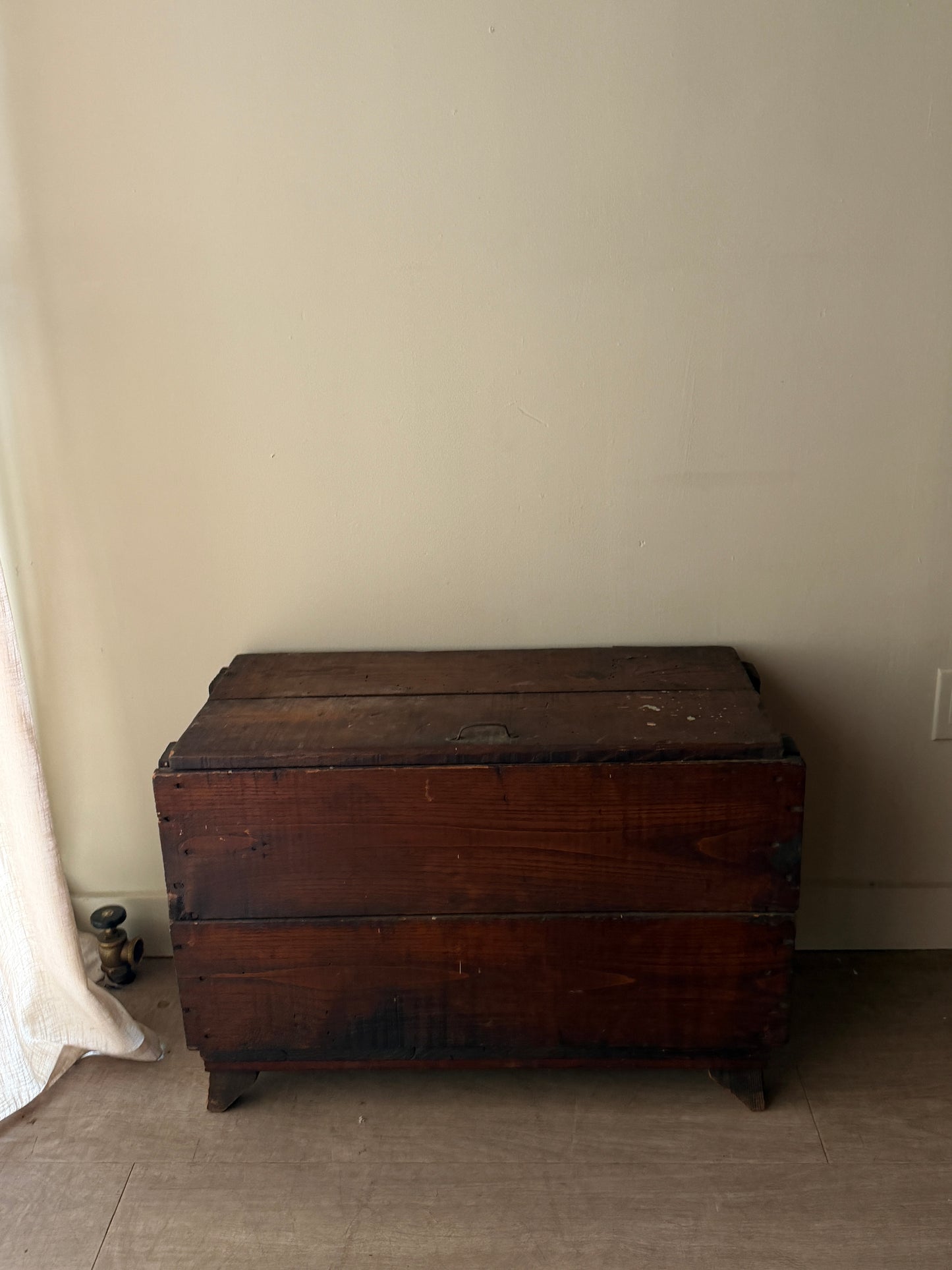 Chestnut feed bin chest