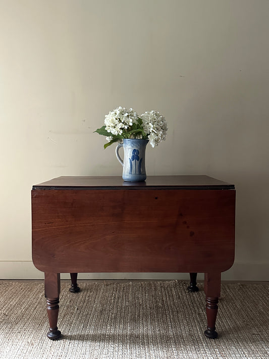 Pine drop leaf table