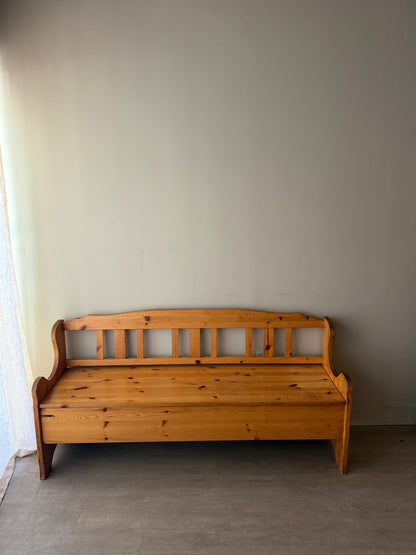 Tradets Mobler Swedish pine storage bench