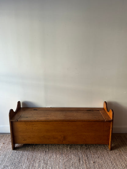 Pine storage bench