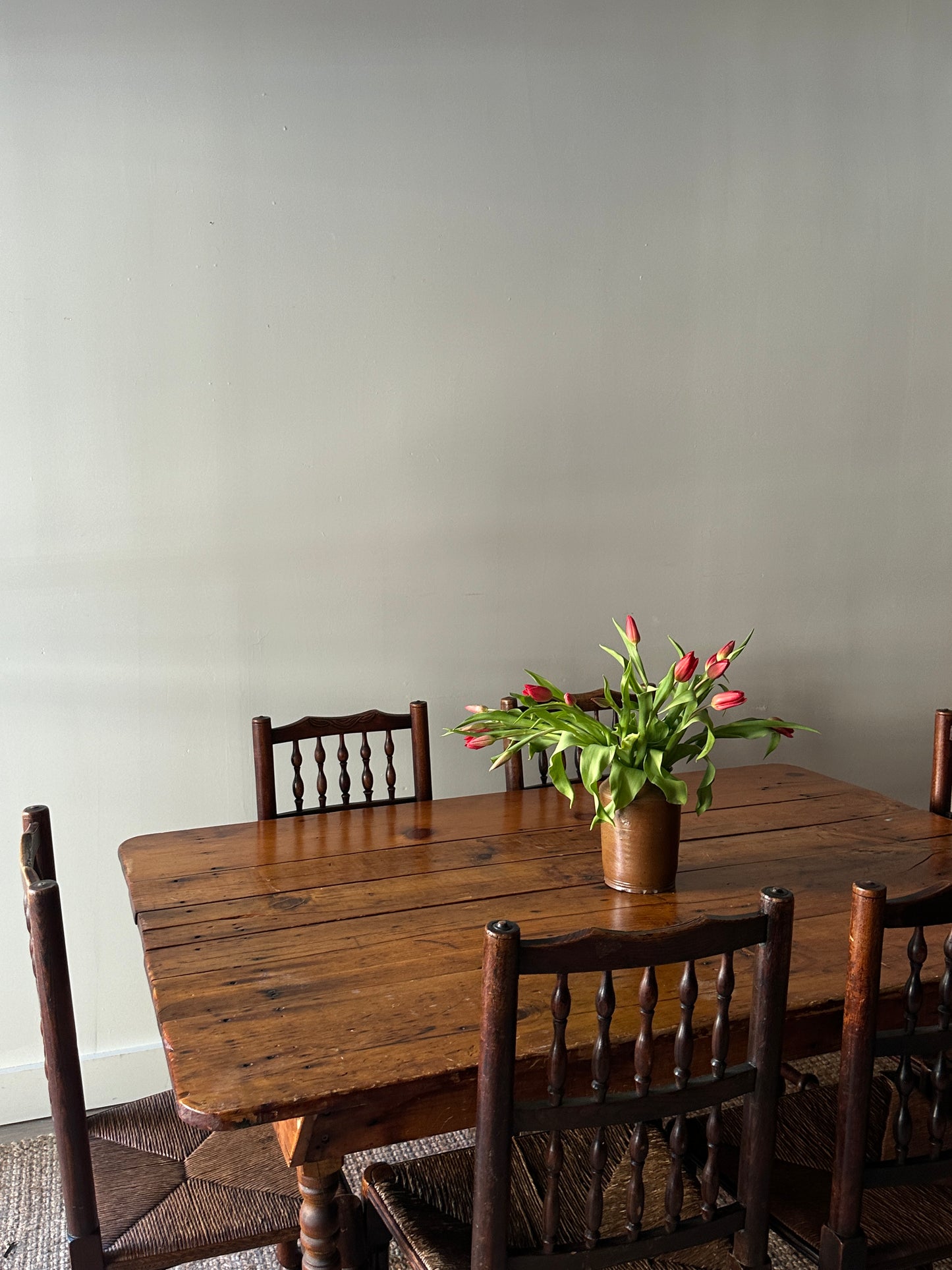 Pine harvest table