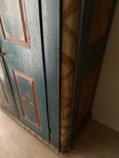 Northern European painted pine wardrobe
