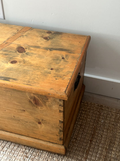 Pine chest