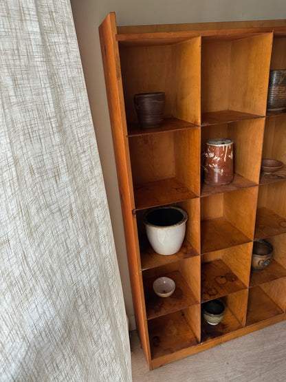 Cubby bookshelf