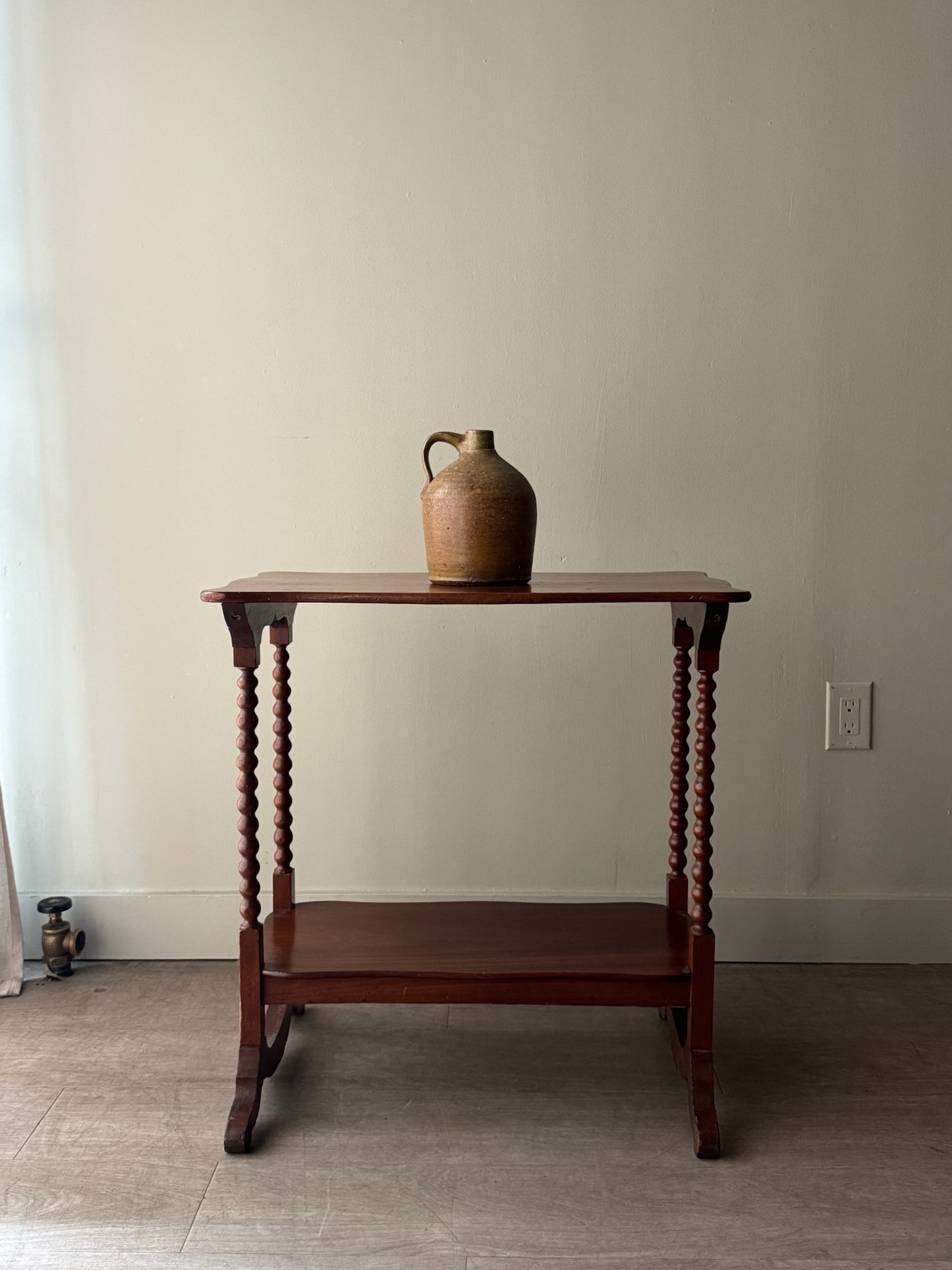 Victorian walnut bobbin leg side table