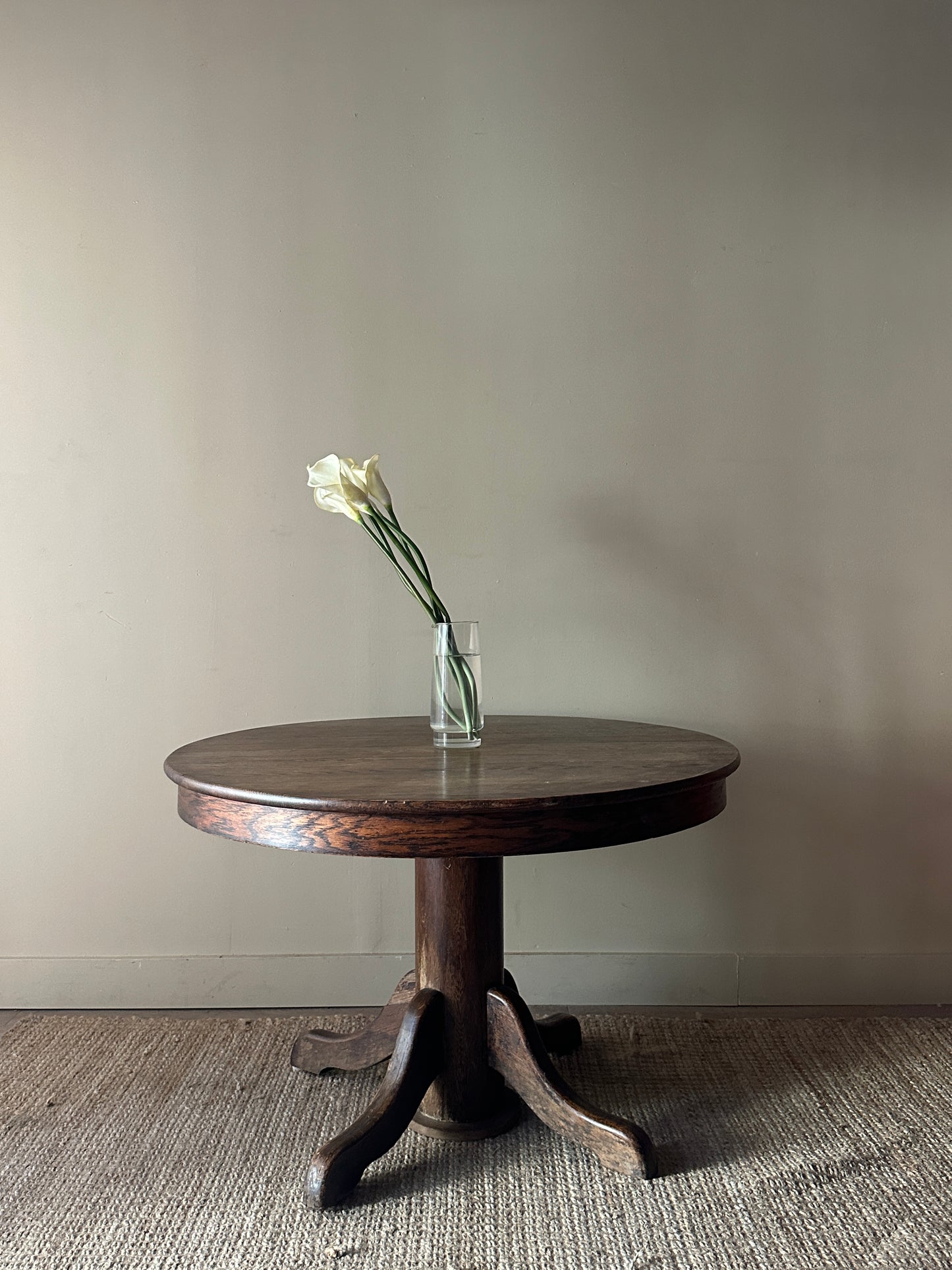 Round pine dining table