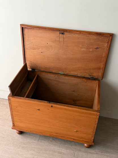Small Pennsylvania Sheraton pine chest